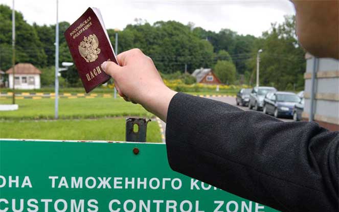 Границы каких стран можно пересечь при наличии только российского паспорта