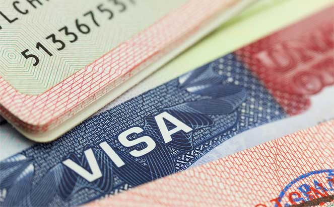 Новый загранпаспорт: можно ли перенести в него действующую визу из старого и как это сделать